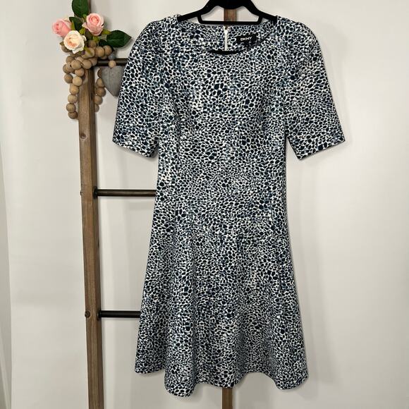 DKNY Blue Black Short Sleeve Above the Knee Work Fit Flare Dress Size 8 - Picture 1 of 9